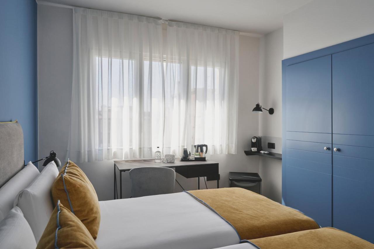 Tres Torres Atiram Hotel Barcelona Exteriör bild